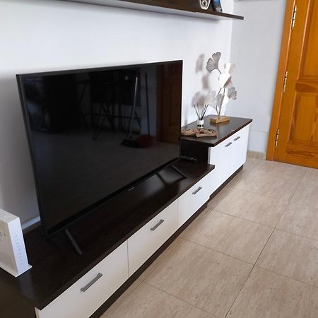 Ar Home - Apartamento De 3 Dormitorios Con Ascensor En Las Huesas, Telde Esterno foto